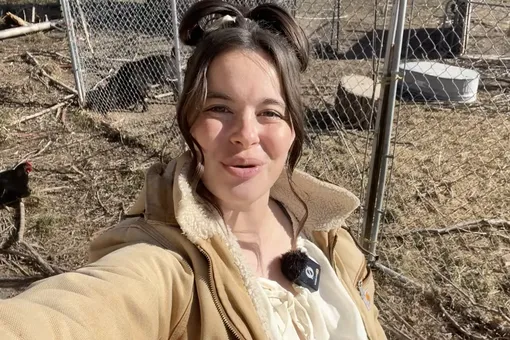 Разводит животных и готовится к концу света: за блогом «выживальщицы» следят уже 2 миллиона человек Разводит животных и готовится к концу света: за блогом «выживальщицы» следят уже 2 миллиона человек