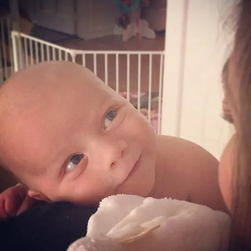 Чудные фото звёзд с детьми: милые и трогательные моменты жизни знаменитостей Чудные фото звёзд с детьми: милые и трогательные моменты жизни знаменитостей