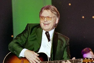 «Оба счастливые и веселые»: Игорь Крутой навестил 74-летнего Юрия Антонова «Оба счастливые и веселые»: Игорь Крутой навестил 74-летнего Юрия Антонова