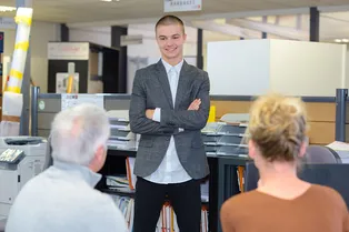 Нужна тренировка: зумеры просят родителей сопровождать их на собеседования и работу