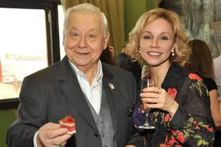 «Влюбилась в него в 18 лет»: Марина Зудина рассказала, как пережила смерть Олега Табакова