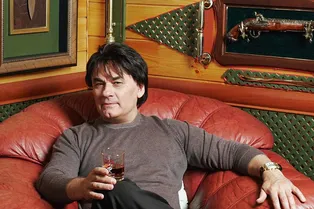 Стало известно, сколько потратил Александр Серов на свадьбу дочери