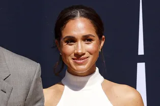 15 средств, которые позволяют Меган Маркл выглядеть моложе Кейт Миддлтон