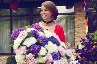 Полина Диброва опубликовала фото в откровенном костюме: «Бабушка не пускала меня к гостям в нем»