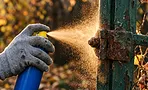WD-40 — не смазка: 5 мест на даче, где баллончик реально спасает, — и 5, где вы выкидываете деньги в форточку