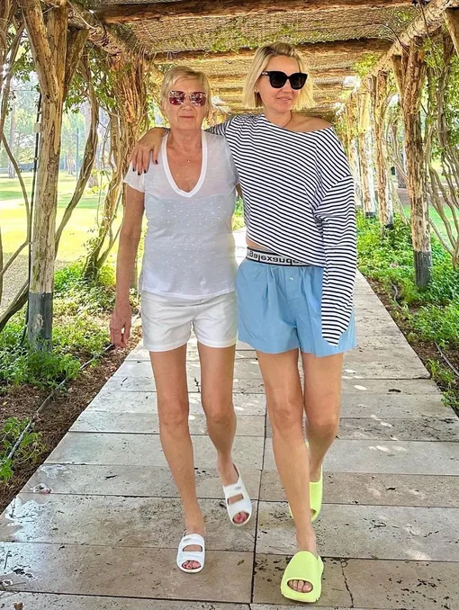 Юлия Бордовских с матерью Юлия Бордовских с матерью