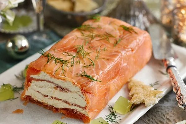 Праздничная закуска с красной рыбой - великолепный террин!