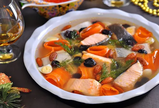 Рыба в холодном виде (заливное) Рыба в холодном виде (заливное)