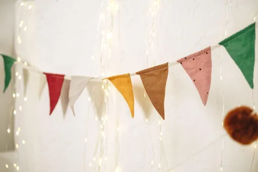 гирлянда из флажков гирлянда из флажков