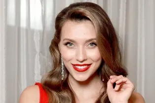 Журнал Glamour лишил Регину Тодоренко звания Женщины года за слова о насилии