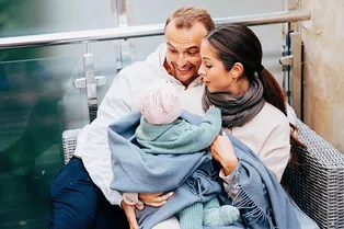 «Уже видно, что будет актрисой»: певица Нюша выложила видео с дочерью Симбой