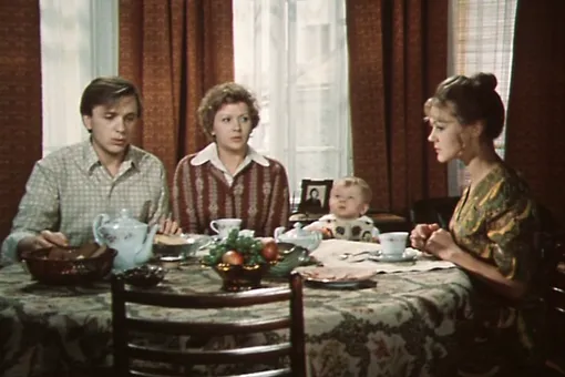 Почему ваш ребенок без шапки? Он же простудится!