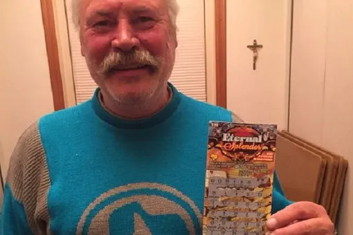 В США бездомный выиграл в лотерею 500 тысяч долларов В США бездомный выиграл в лотерею 500 тысяч долларов