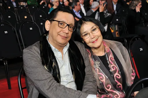 Наталья Аринбасарова с сыном Егором Наталья Аринбасарова с сыном Егором