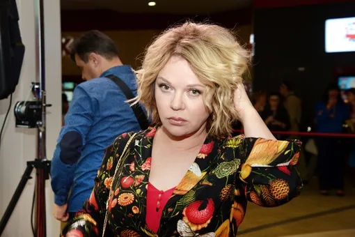 «Хочу замуж с выгодой!» 55-летняя Елена Валюшкина выбирает жениха из трех поклонников «Хочу замуж с выгодой!» 55-летняя Елена Валюшкина выбирает жениха из трех поклонников