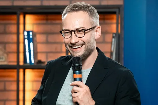 Не скрывает семью: Дмитрий Шепелев выложил совместные фото с Екатериной Тулуповой