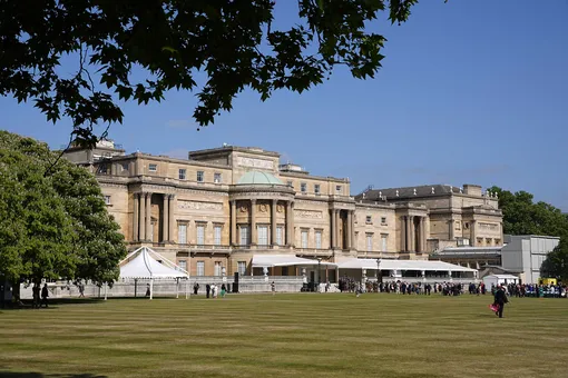 Букингемский дворец