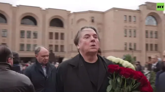 Нажми и смотри Нажми и смотри