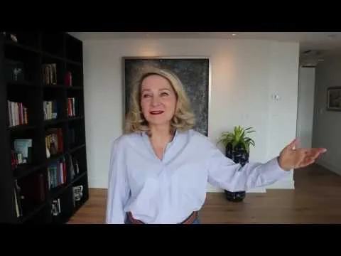 Нажми и смотри