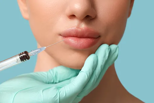 «Вазелиновые губы»: как двум девушкам спасали лица в новом выпуске шоу «Что я наделала?» «Вазелиновые губы»: как двум девушкам спасали лица в новом выпуске шоу «Что я наделала?»