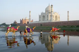 История женщины, в честь которой построен Тадж-Махал: муж любил её, но погубил История женщины, в честь которой построен Тадж-Махал: муж любил её, но погубил