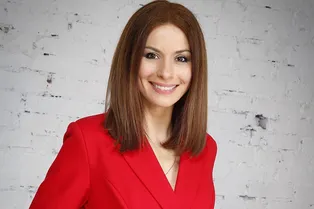 «Девочки вне времени»: актриса Ирина Лачина показала фото с помолодевшей мамой Светланой Тома в день ее рождения