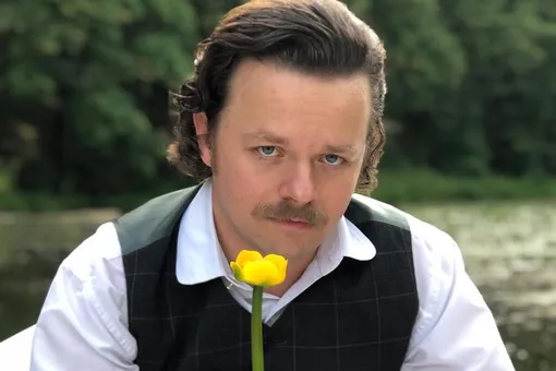 «Женщина — центр Вселенной»: Сергей Друзяк показал кормящую грудью жену «Женщина — центр Вселенной»: Сергей Друзяк показал кормящую грудью жену