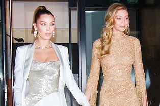 Что надеть на корпоратив: 12 ярких образов для вечеринки в офисе