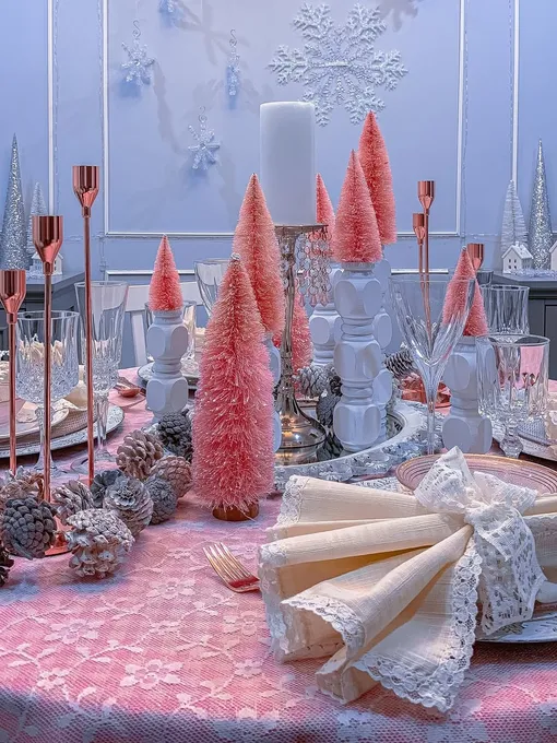 Декор на новогодний стол 2026