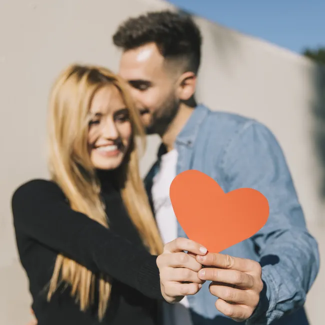 Психолог поделилась советами, которые помогут влюбить в себя любого мужчину: видео