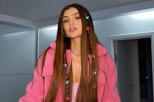 Ночевала в подъезде, поругалась с Forbes: 7 фактов о королеве TikTok Дине Саевой