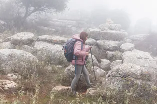 Туристы поднялись на гору с младенцем и отказались платить за спасение Туристы поднялись на гору с младенцем и отказались платить за спасение