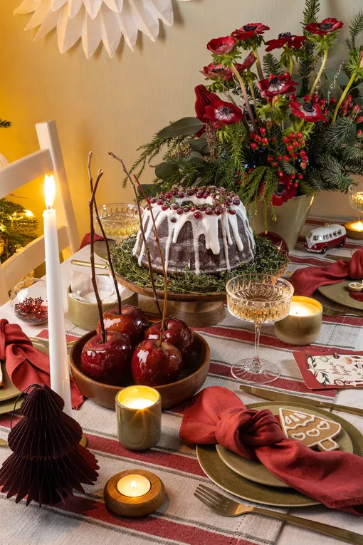 Красные льняные салфетки, Ивановский текстиль, столовые приборы Home Club сервирока Классическое Рождество