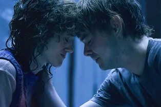 Нэнси и Джонатан расстались в 5 сезоне «Очень странных дел»? Братья Даффер дали ответ