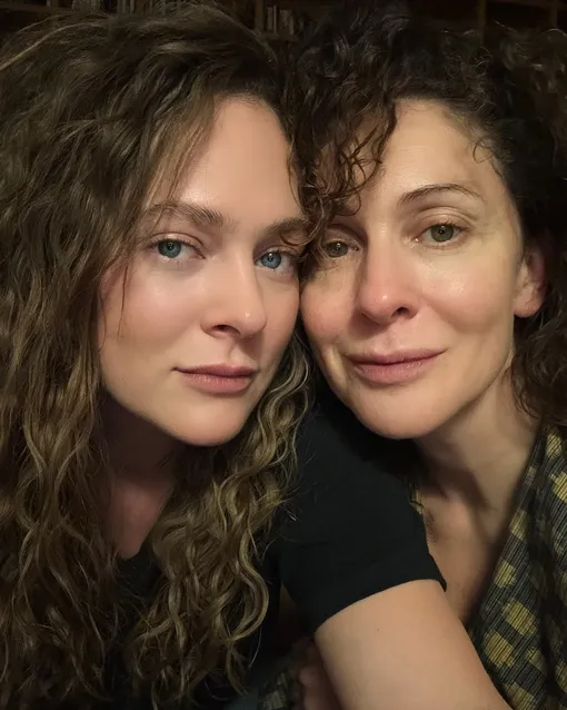 Аглая Тарасова с матерью Ксенией Раппопорт