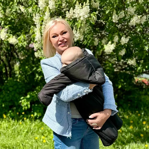 Алла Довлатова с внуком Анатолием