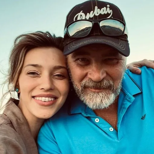 Регина с отцом Регина с отцом