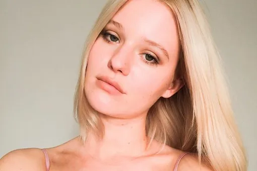 В рекламе adidas Originals снялась модель без эпиляции В рекламе adidas Originals снялась модель без эпиляции