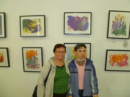 Надежда Ильинична Жуланова с дочерью Женей Надежда Ильинична Жуланова с дочерью Женей