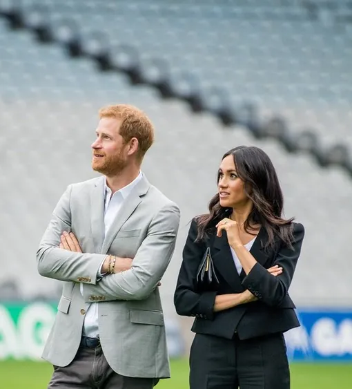 Через две недели после знакомства Меган Маркл и Гарри, принц предложил актрисе поехать с ним в Ботсвану