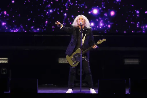 Александр Иванов Александр Иванов