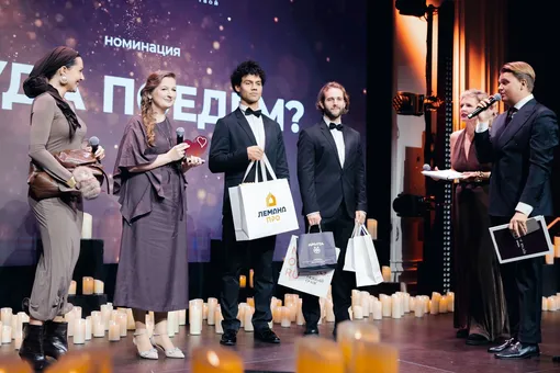 Виолетта Чиковани, певица, блогер и телеведущая,и победительница премии «Время женщин» в номинации «Куда поедем?» Мария Дёмочкина