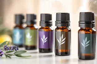 7 вещей, которые нельзя чистить эфирными маслами