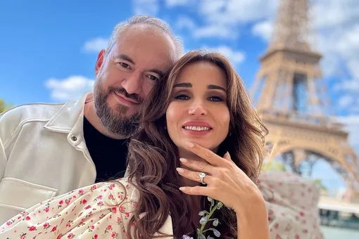 «Хочу быть твоей женой»: Анфиса Чехова объявила о помолвке с Александром Златопольским «Хочу быть твоей женой»: Анфиса Чехова объявила о помолвке с Александром Златопольским