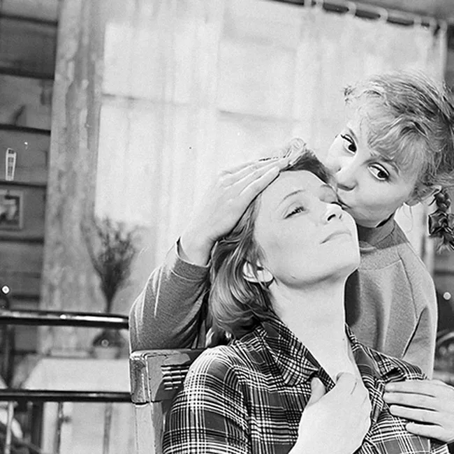 «Мама Вера» из «Девчат» и её счастливая или несчастливая любовь с Ростоцким