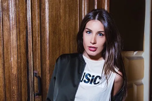 Кети Топурия и рэпер Гуф показали страстные фото с отдыха Кети Топурия и рэпер Гуф показали страстные фото с отдыха