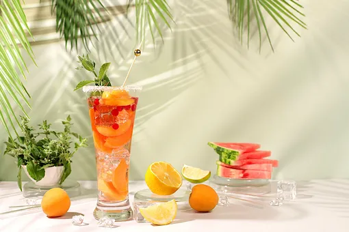 Абрикосы в напитке