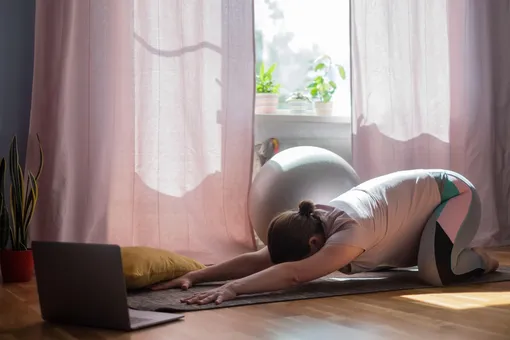 поза ребенка если болит спина поза ребенка если болит спина