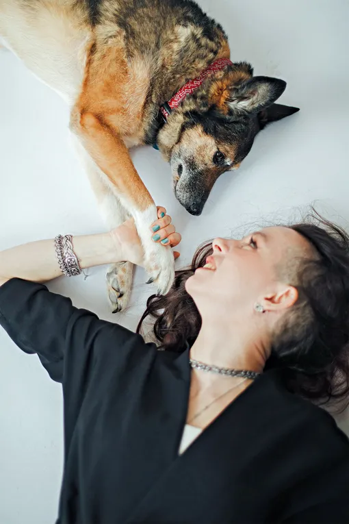 Настя и дворняга Клим Настя и дворняга Клим