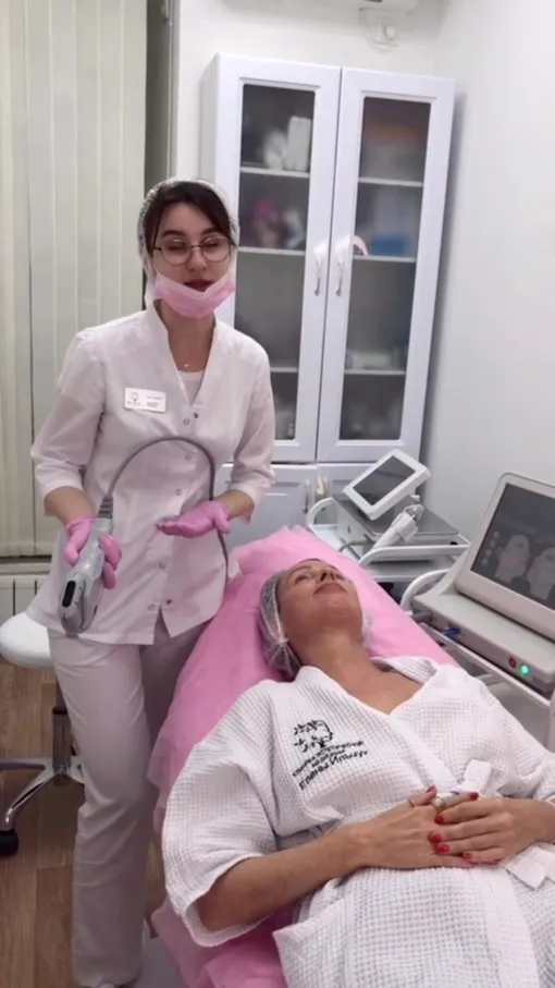 Жанна Эппле в клинике эстетической медицины